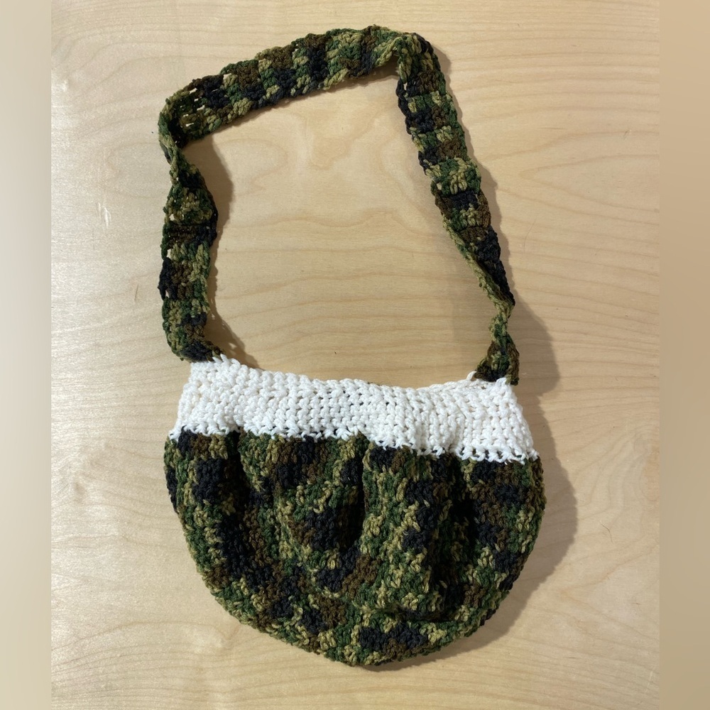 Handmade Crochet Shoulder Bag in Green and White (FA)